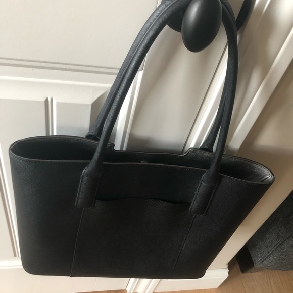 Calvin Klein Purse - Picture 4 of 6